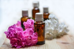 essential-oils-1433694_640